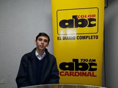 Coraje y perseverancia, las claves de un joven para emprender su propia feria - Periodismo Joven - ABC Color