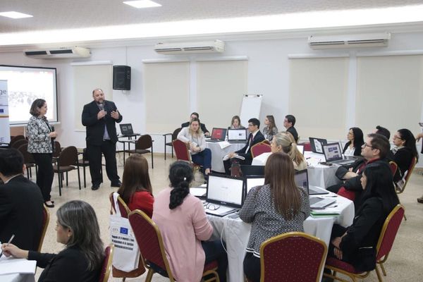 TSJE e IDEA Internacional realizan taller sobre tecnología y elecciones