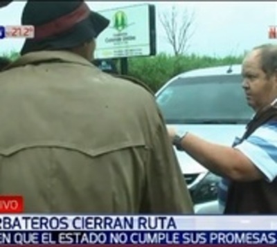 Yerbateros cierran ruta en Itapúa, piden que Gobierno cumpla promesa - Paraguay.com