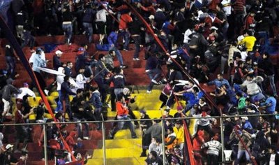 Piden suspensión para "La plaza y Comando" » Ñanduti