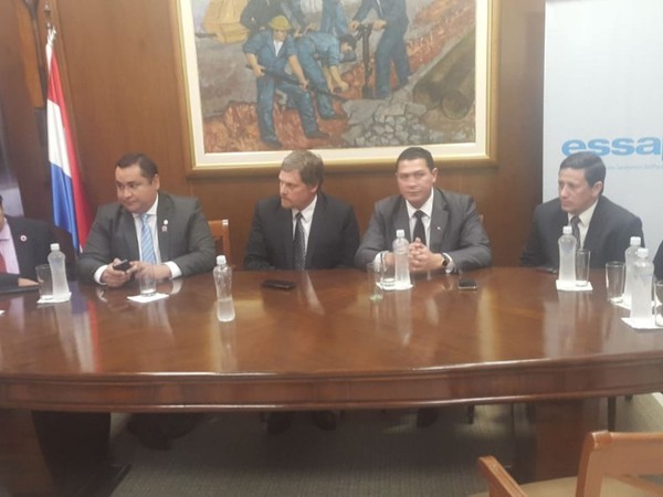 Essap: convenio de cooperación para rehabilitar colectores cloacales en zona del Mercado de Luque - Radio 1000 AM