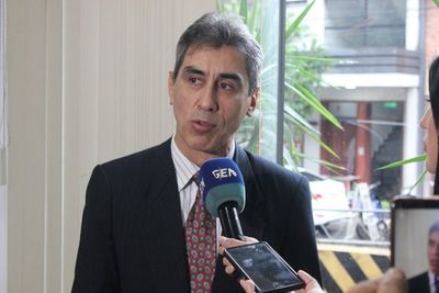 Villamayor denunció a los Hofstetter por asociación criminal