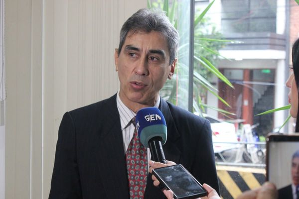 Villamayor denunció a los Hofstetter por asociación criminal