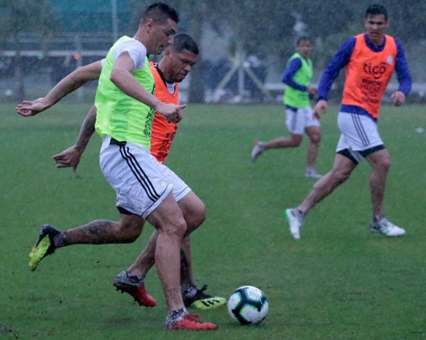 Fútbol en espacio reducido - Deportes - ABC Color