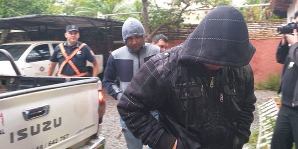 Areguá: continúa investigación de caso de balacera a transporte escolar - 730am - ABC Color