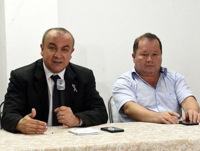 MEC atribuye tomas de colegios a influencias político-partidarias - Edicion Impresa - ABC Color