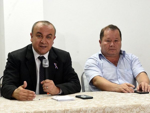 MEC atribuye tomas de colegios a influencias político-partidarias - Edicion Impresa - ABC Color
