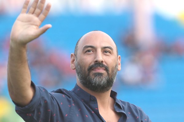 CHULEÓ en seco el raje del DT