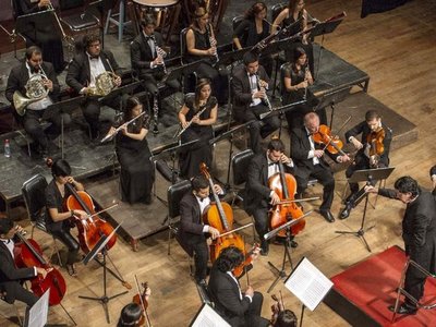 Sinfónica del Congreso ofrece un concierto solidario con estrenos