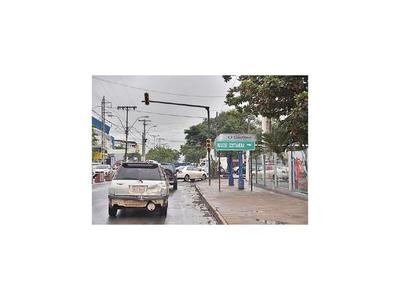 Semáforos están apagados en salida y entrada a Costanera