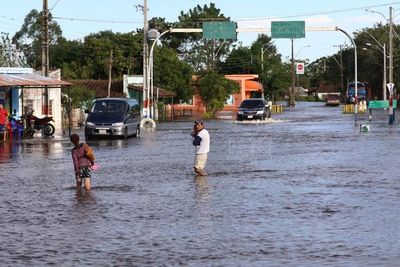 Pilarenses esperanzados en que baje el río