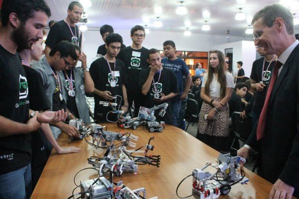 Mañana inicia el Torneo Nacional de Robótica - ADN Paraguayo