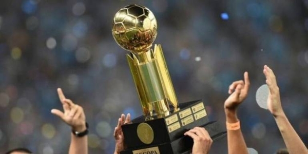 HOY / Paranaense y River Plate inician la disputa por la Recopa