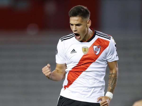 Paranaense y River Plate inician en Brasil disputa por el título de la Recopa