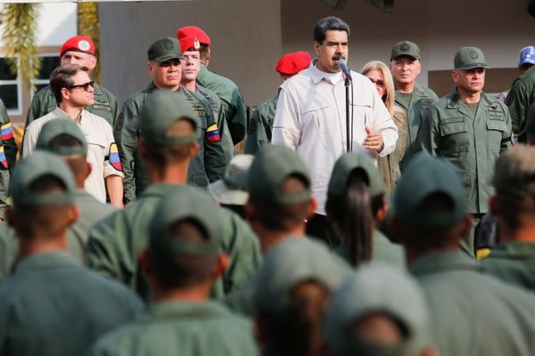 Censan a militares venezolanos en el exilio con vistas a salida de la crisis - Internacionales - ABC Color