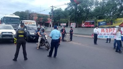 Plantean crear una Comisión que investigue la inconclusa obra del metrobús - 730am - ABC Color