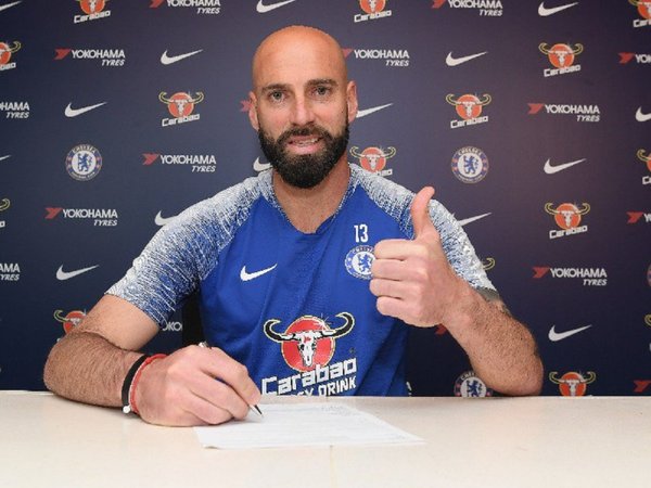 Willy Caballero renueva una temporada con el Chelsea