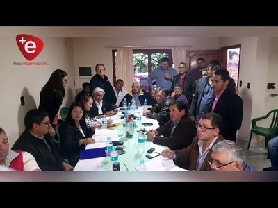 GOBERNACIÓN, MUNICIPIOS Y M.O.P.C RENUEVAN ACUERDO PARA MANTENIMIENTO DE CAMINOS RURALES