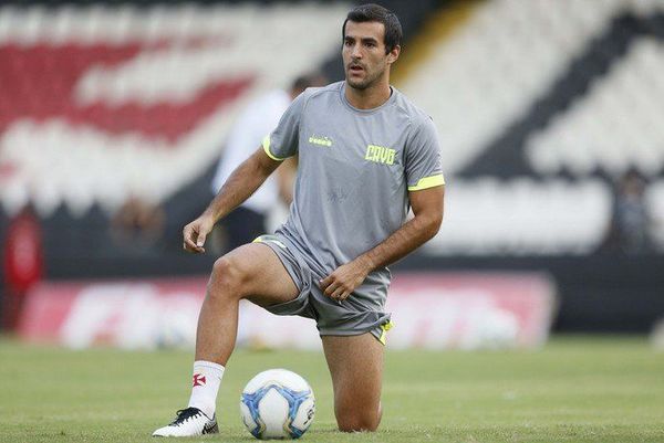 Raúl Cáceres, de titular a tercera opción - Deportes - ABC Color