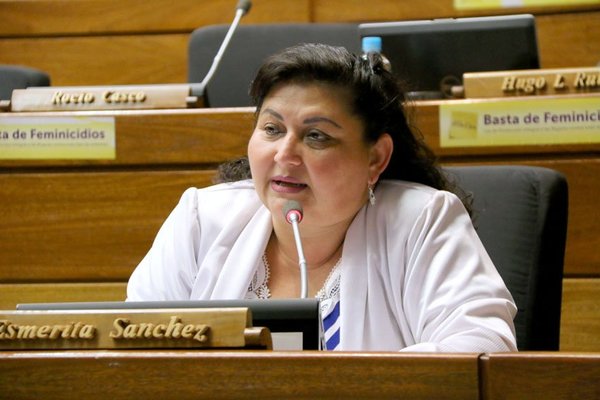Sánchez sobre Kattya: "Le encaré porque es una mentirosa y una hipócrita" » Ñanduti