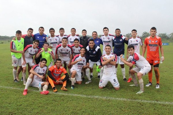 Sub 18: Nacional alcanza la cima - Deportes - ABC Color