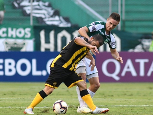 Peñarol pellizca un puntazo de Cali