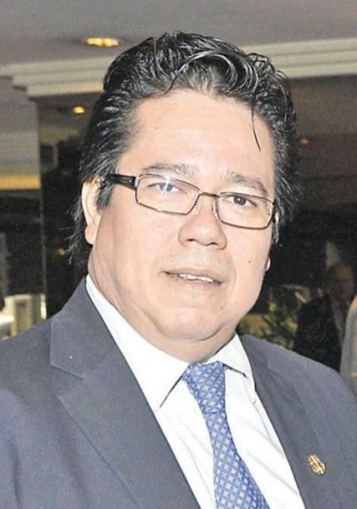 Indagatoria para el excontralor García - Edicion Impresa - ABC Color