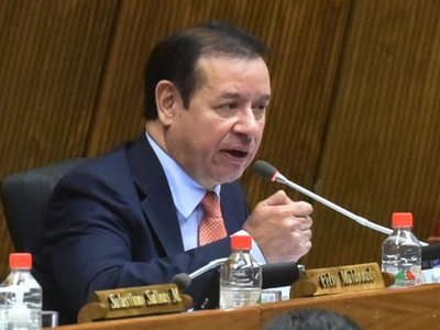 Cuevas se declara un perseguido político y que no es capo mafioso