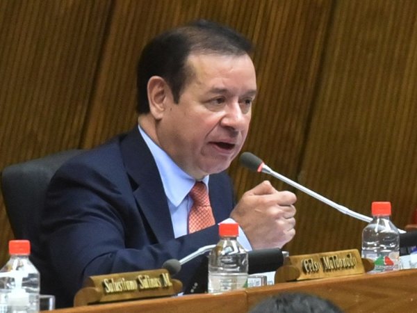 Cuevas se declara un perseguido político y que no es capo mafioso