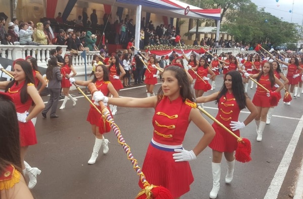 Sugieren nombres de personalidades para el palco del 31 de mayo