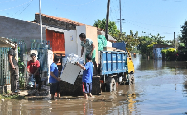 Urgen alimentos y artículos de limpieza en los refugios