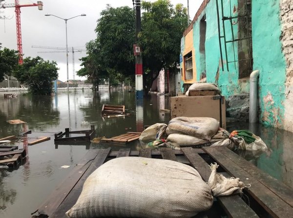 A 35 cm del desastre - Nacionales - ABC Color