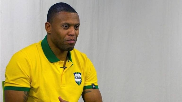 HOY / Julio Baptista anuncia su retirada