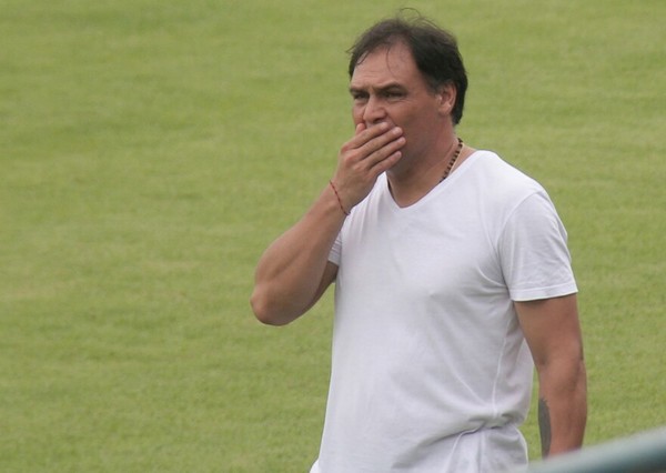 Despidieron a “Chito” Ayala y buscan nuevo DT en Capiatá - ADN Paraguayo