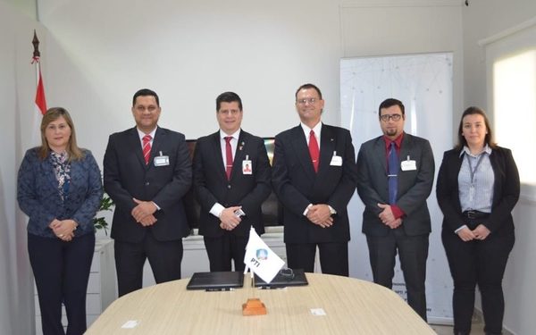 PTI cooperará con compañía estadounidense para fabricación de aviones en Paraguay