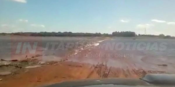 INUNDACIÓN A CENTÍMETROS DE SOBREPASAR PUENTE ANDAI CUE PASO