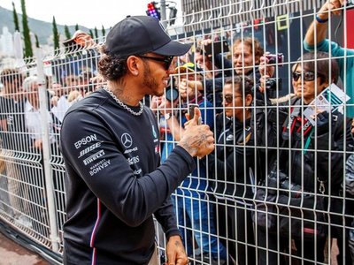 Hamilton y Bottas llevan el dominio de Mercedes a las calles de Mónaco