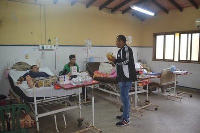 Bananeros de Caacupé regalan sus productos - Nacionales - ABC Color