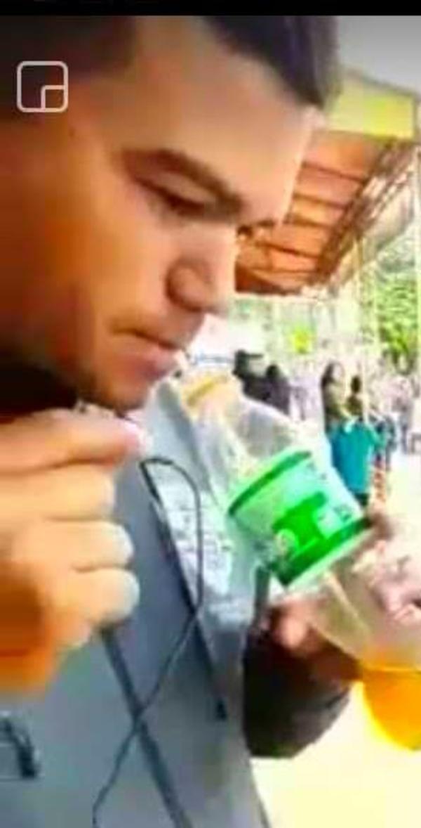 Ante burlas contra su hijo por entrevista, padre denuncia a notero