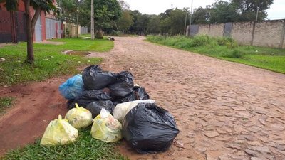 Quejas por falta de recolección de basuras en Luque - Nacionales - ABC Color