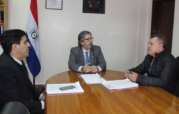 Directivos de gremio de jueces visitaron juzgados en Ciudad del Este