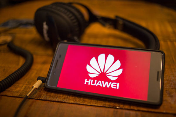 Toshiba suspende sus envíos de componentes a Huawei
