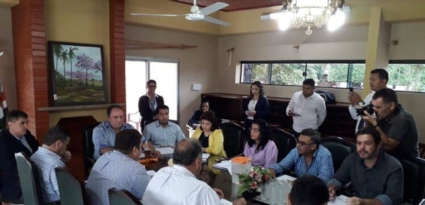 HOY / Guerra por almuerzo y merienda  escolar en Amambay