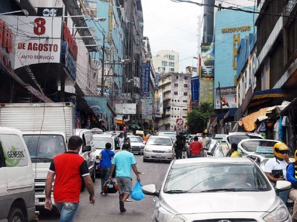 CDE: Ventas disminuyen en 70% y cierran 1.000 empresas este año