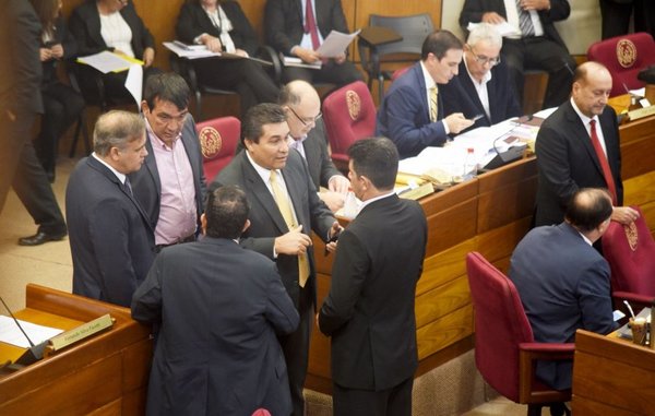 Senado rechazó ascenso de comisario vinculado a 31M - Edicion Impresa - ABC Color