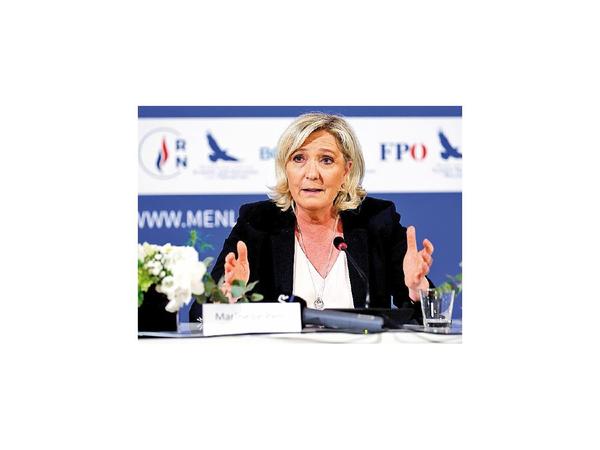 Marine Le Pen debe devolver € 300.000 a la Eurocámara