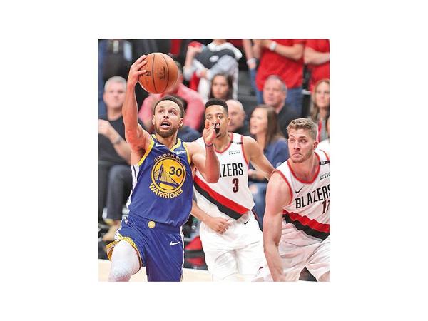 NBA: Warriors aguardan rival