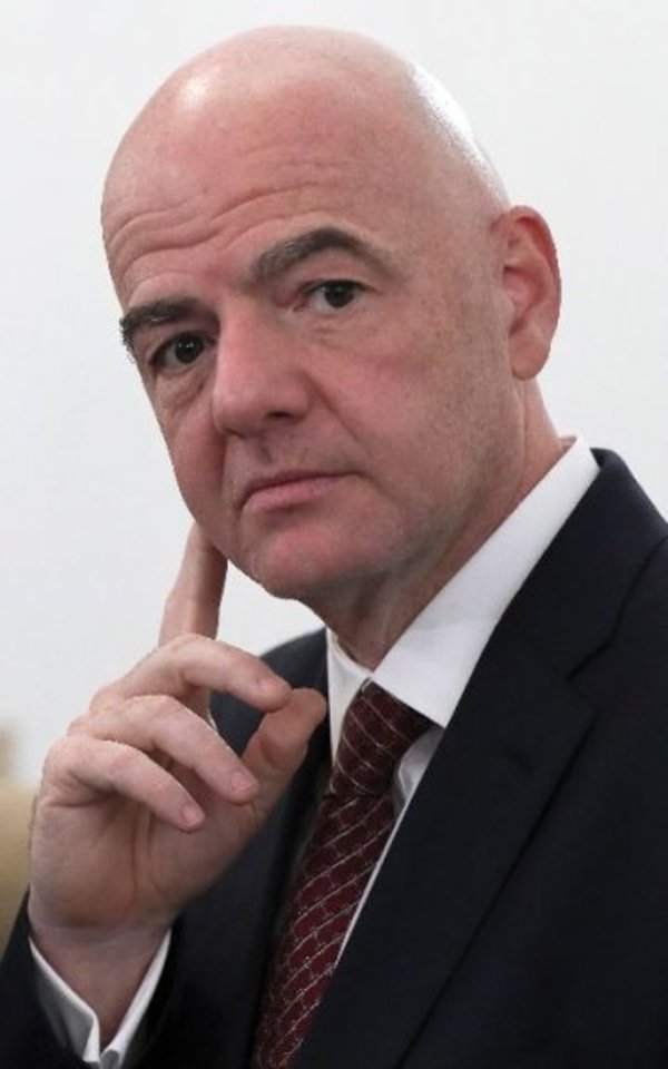Blatter, contra Infantino - Edicion Impresa - ABC Color
