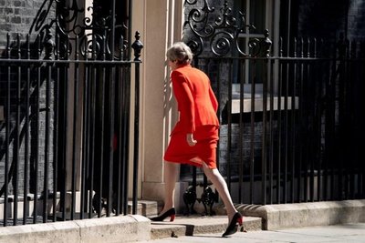 UE dice que la dimisión de May no cambia “en nada” su posición sobre el Brexit - Internacionales - ABC Color