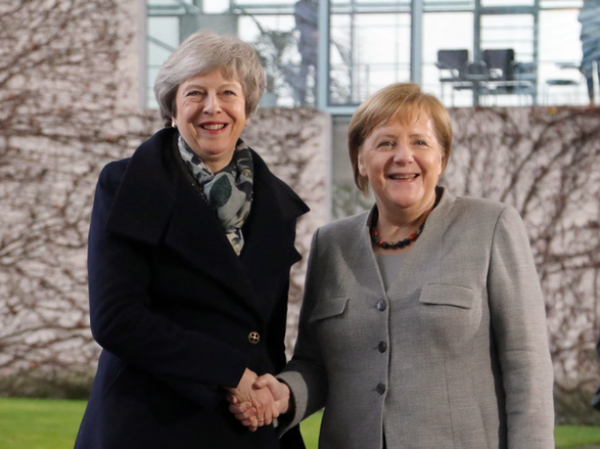Merkel respeta la decisión de May y subraya importancia de «brexit» ordenado | .::Agencia IP::.